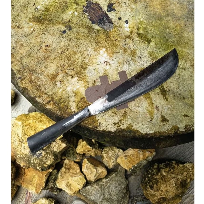 pisau baja asli untuk kayu ranting pohon