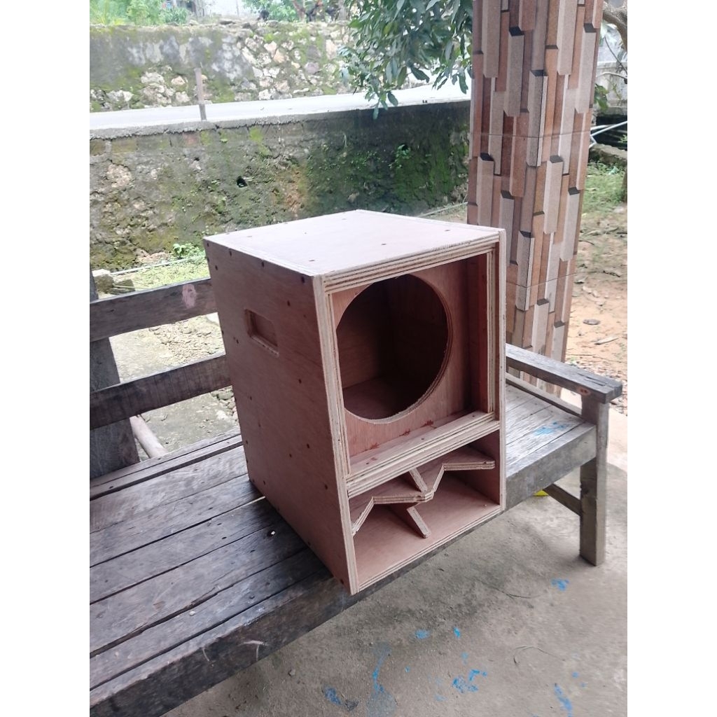 Box CBS Nogosari 12 inch, Menggunakan Bahan Triplek 15 mm
