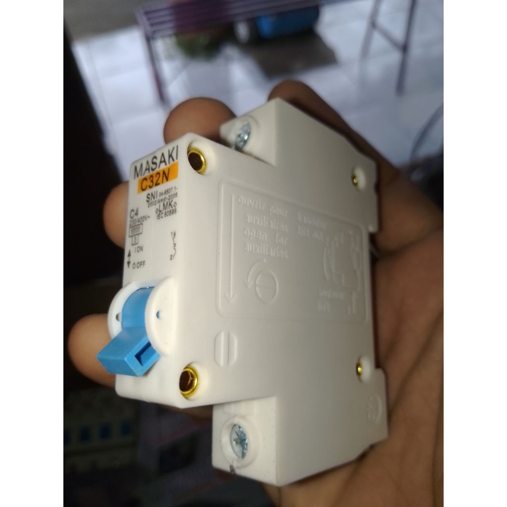 MCB MASAKI C4 UNTUK LISTRIK 2R MASAKI 4 AMPER