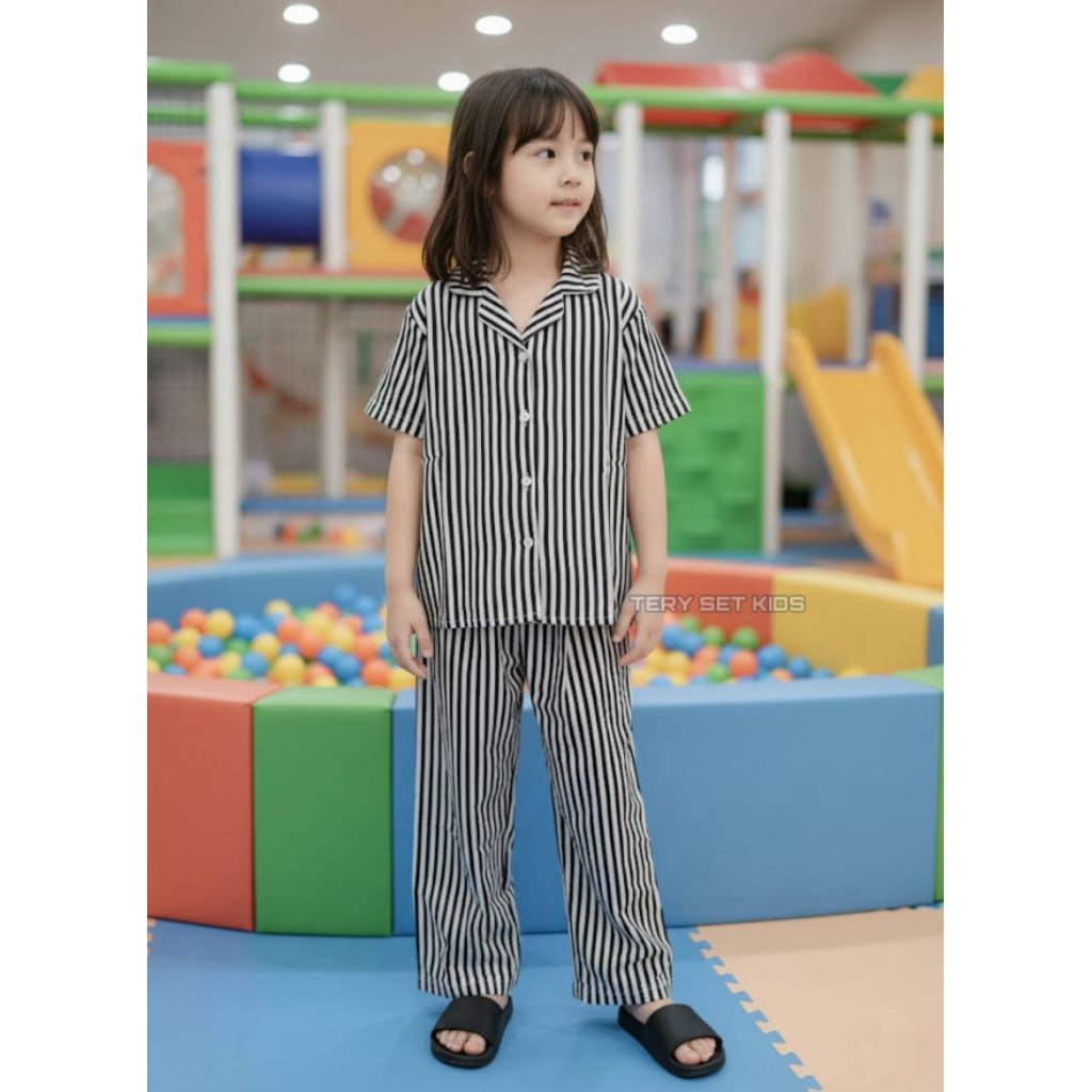 PIYAMA SET ANAK UNISEX// Motif Salur Rayon Super Adem Terlaris.
