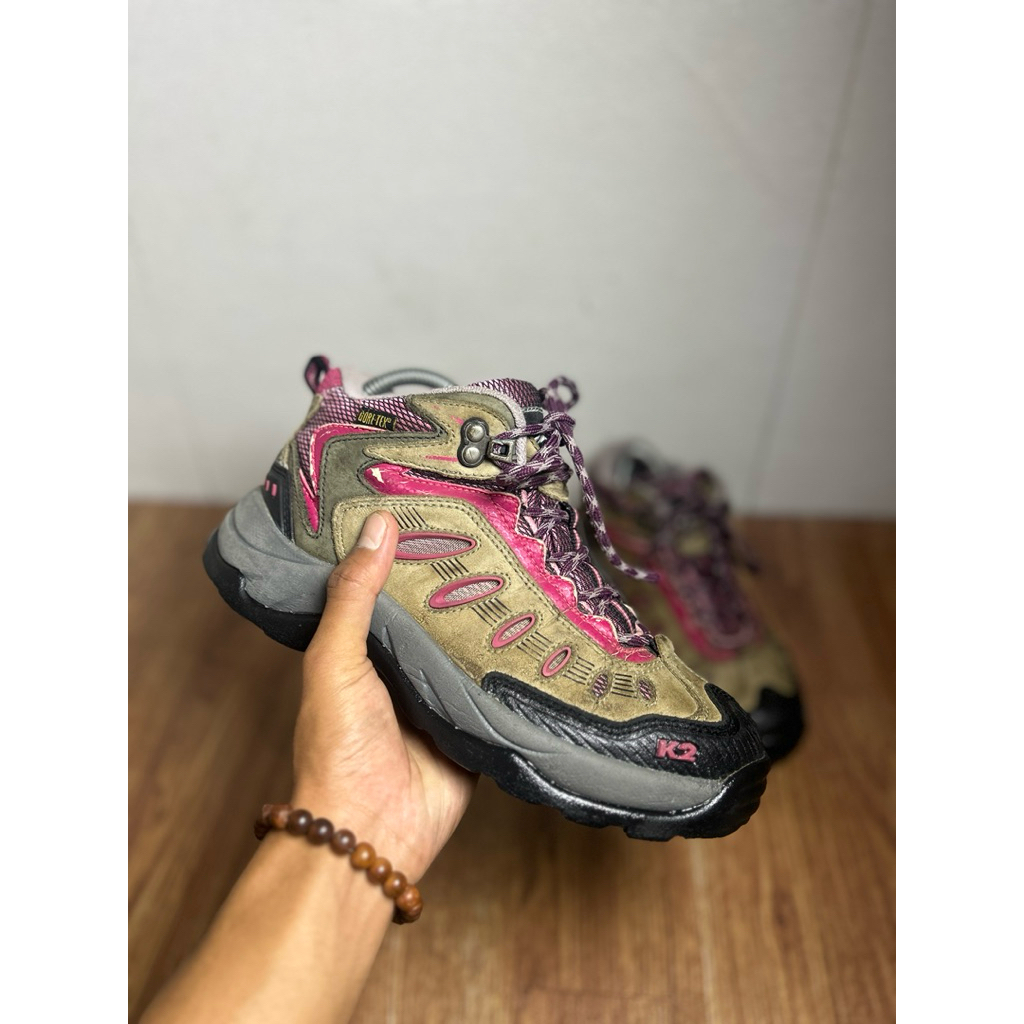 Sepatu gunung second original K2