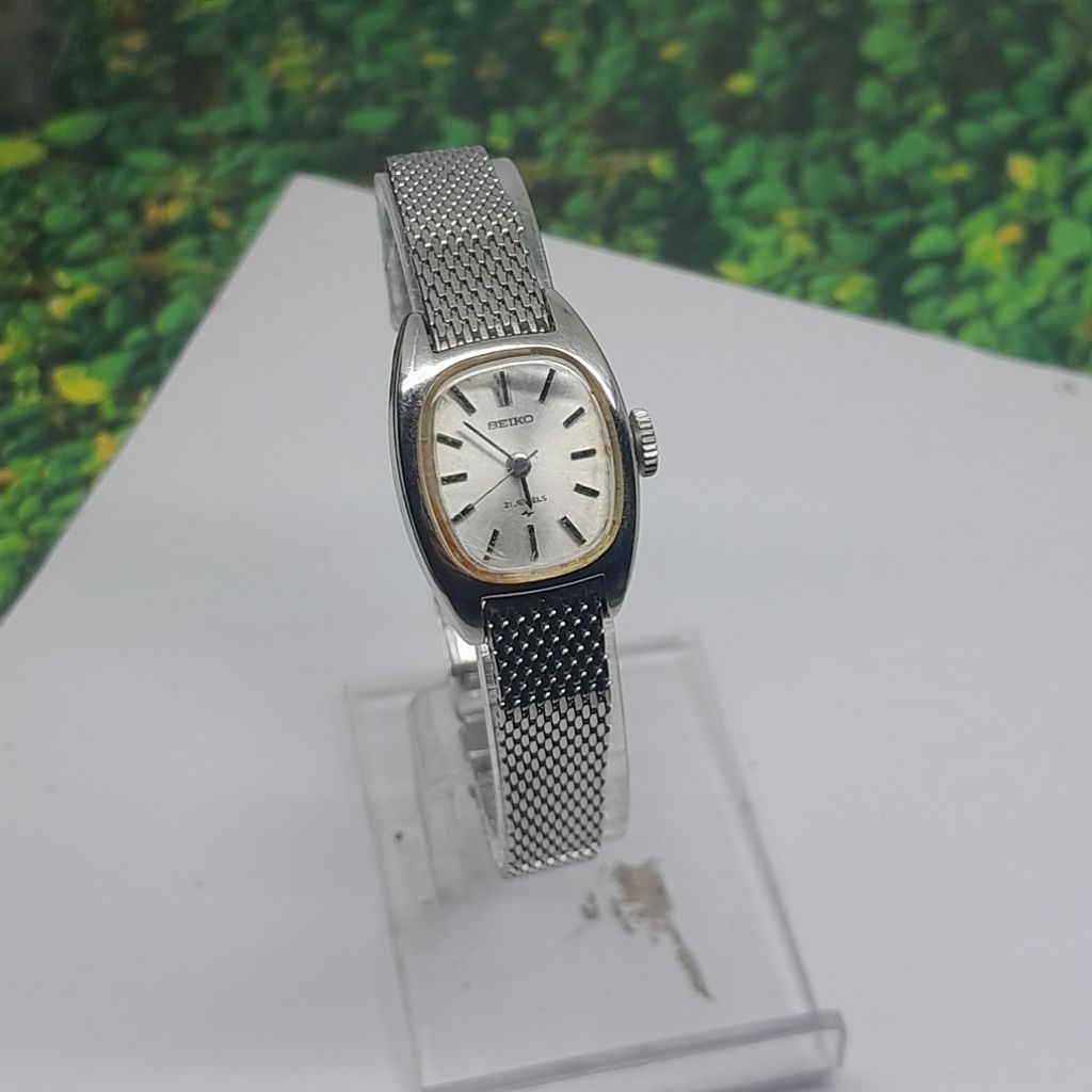 Jam tangan wanita Vintage Seiko lady 21 jewels 1104 3210 JDM