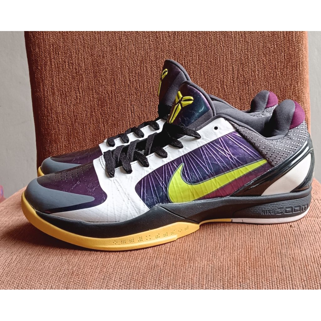 kobe protro 5 size 44,5