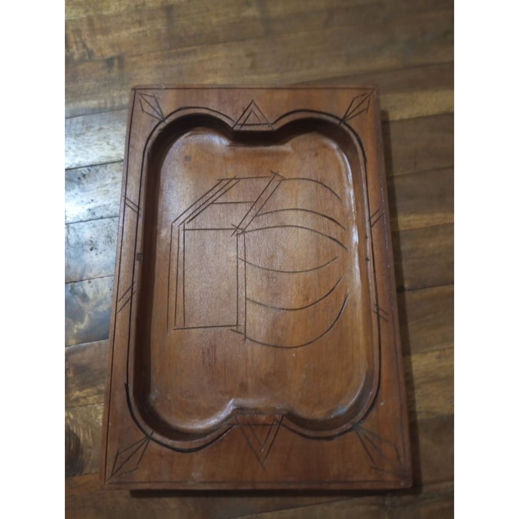 Nampan kayu minimalis