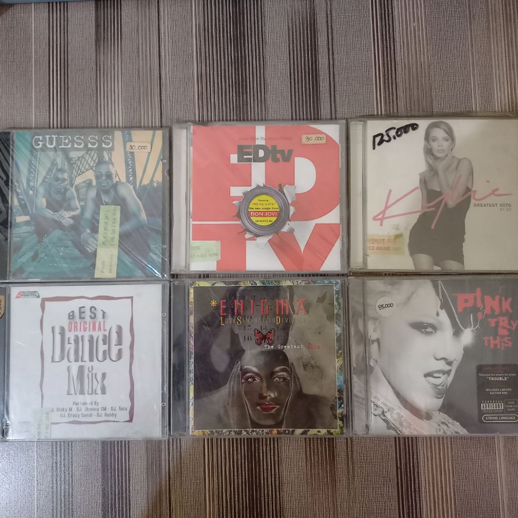 CD Kumpulan Lagu Barat / DVD Lagu Pink Try This / Kumpulan Lagu Barat Legendaris / Lagu Bon Jovi / B