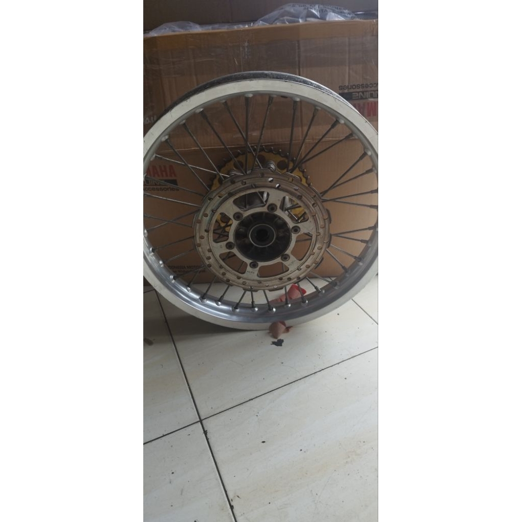 velg set belakang klx250 original copotan motor