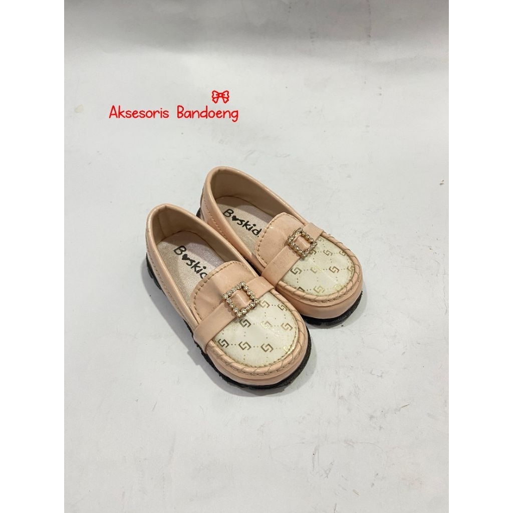 sepatu docmart anak perempuan