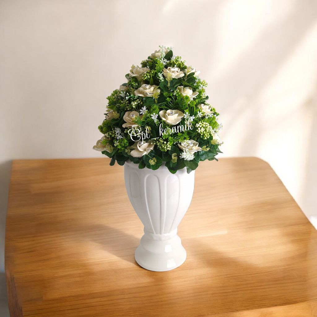 Rangkaian bunga keramik pot tinggi