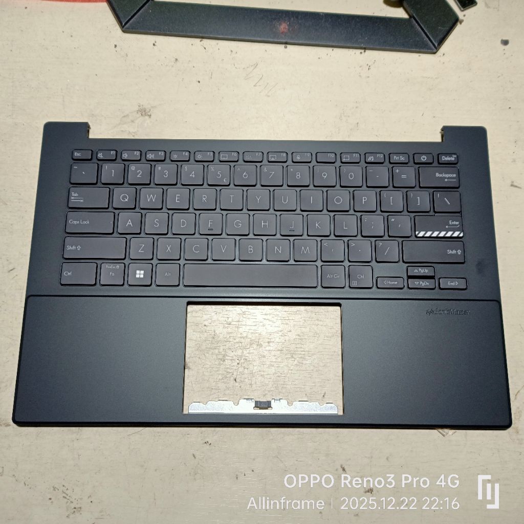 Palmrest / upper case / FRAME KEYBOARD laptop Asus Vivobook Go 14 E1404 E1404F E1404FA E1404G