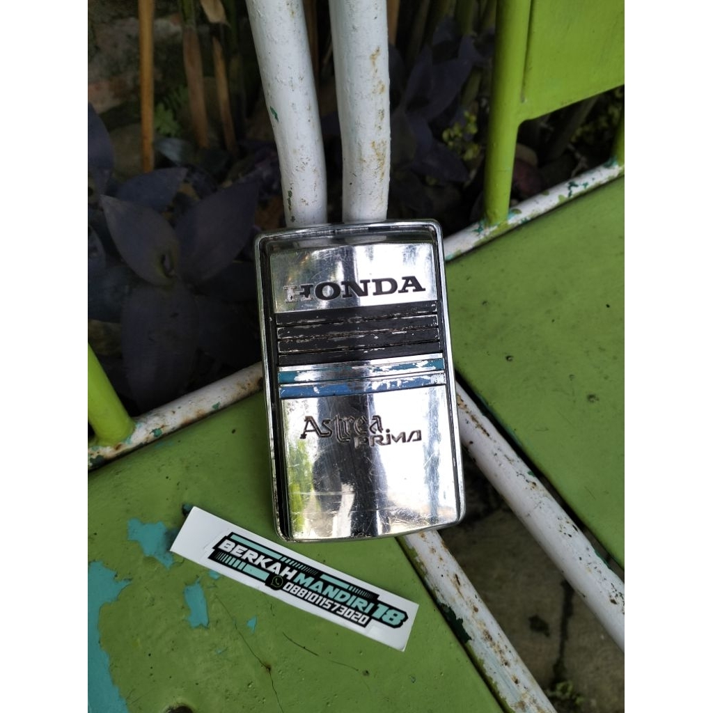 Emblem dasi astrea prima