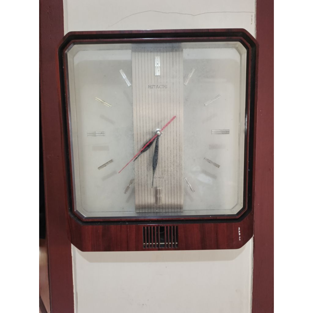 jam dinding jadul merk hitachi second