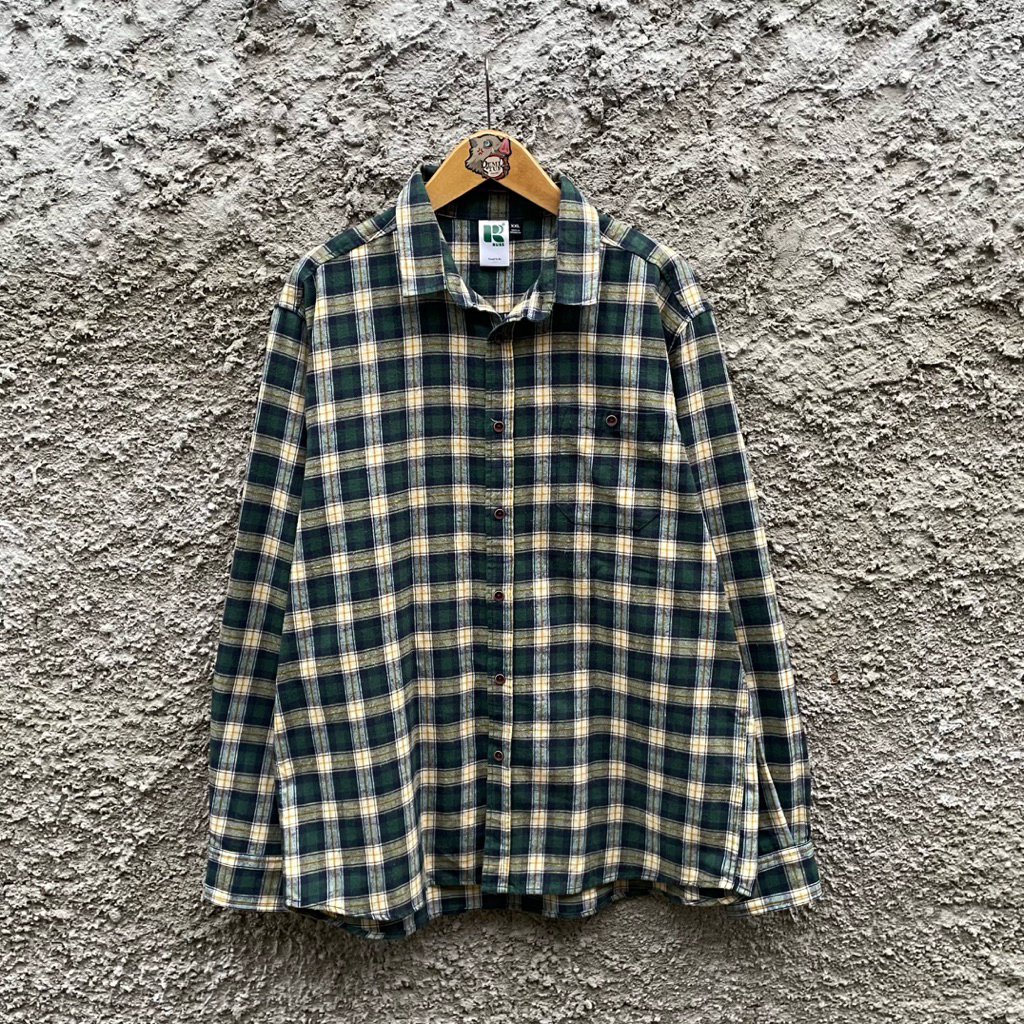 Kemeja Flanel Russ Unisex Pria Wanita (XXL)