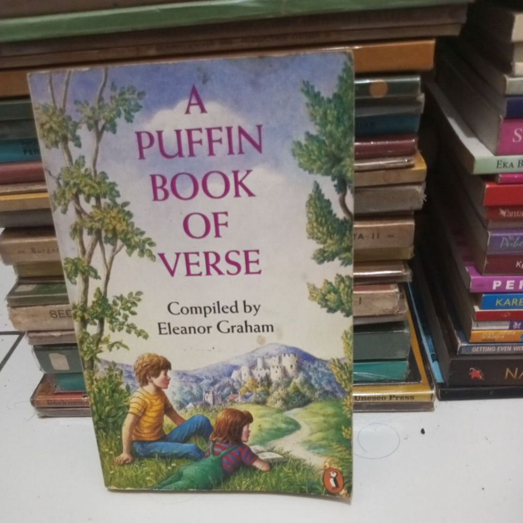 buku A PUFFIN BOOK OF VERSE - Eleanor Graham
