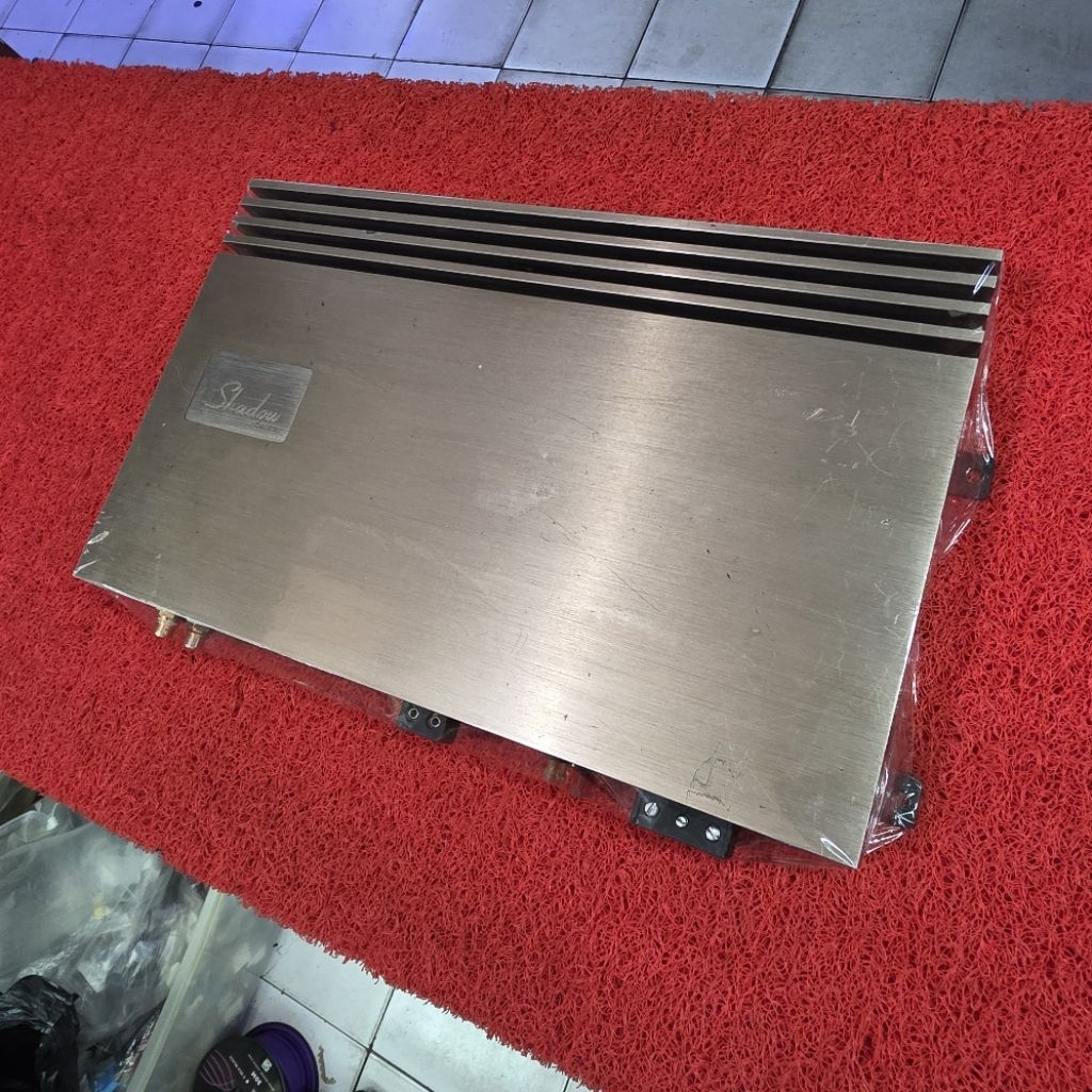 Power LM AUDIO Shadow Series LMS-1825 Power LM AUDIO 4 Channel