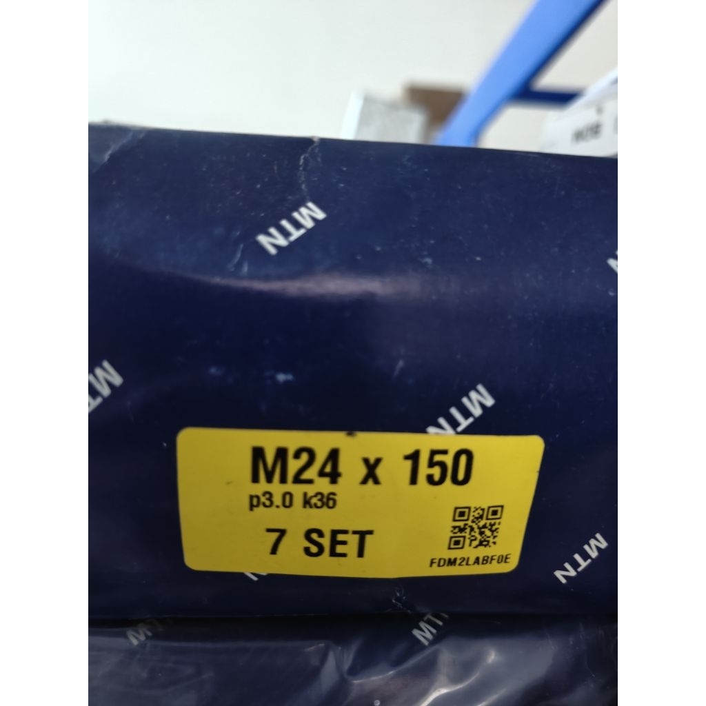 baut mur baja m24x150 kunci 36 drat pitch 3.0 / baut + mur baja m24 x 150 / baut mur baja 8.8 m24x15