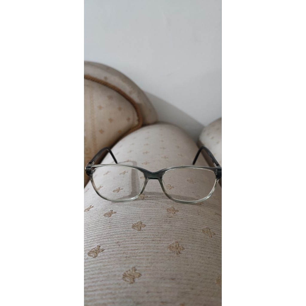 preloved kacamata edgy optik tunggal lensa zeiss