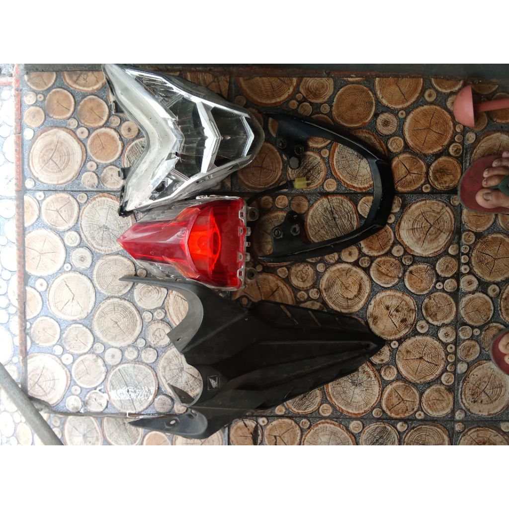 Lampu belakang Sonic 150R ori copotan