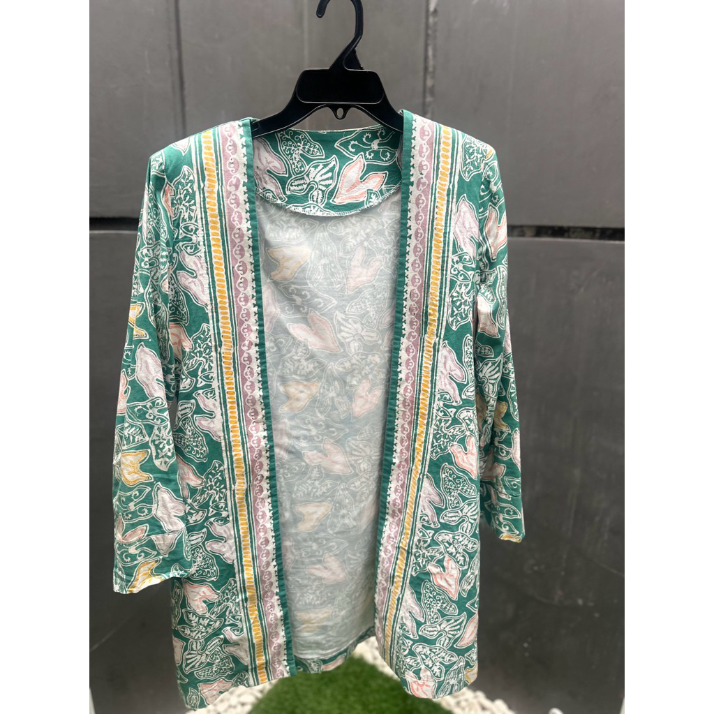 PRELOVED Baju Batik Kantor Wanita hijab