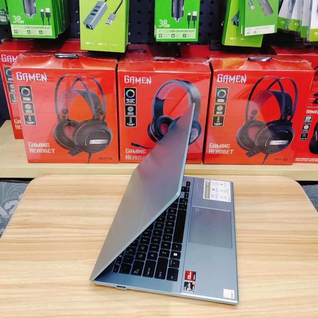 PROMO Asus Ryzen 3 7000 RAM 8GB SSD 512GB Radeon | Slim & Ringan