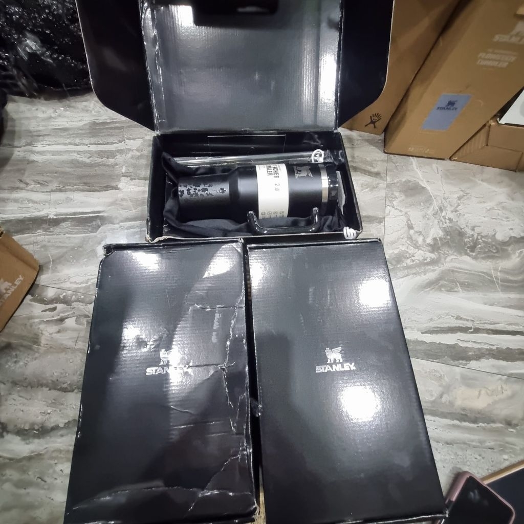 Tumbler Stanley x Jennie Quencher Tumbler 40oz