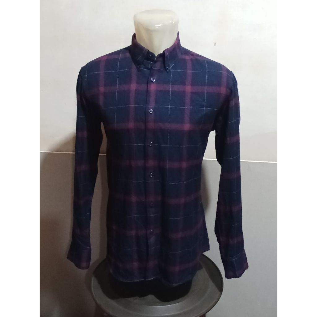 Kemeja Panjang Vacci Size L