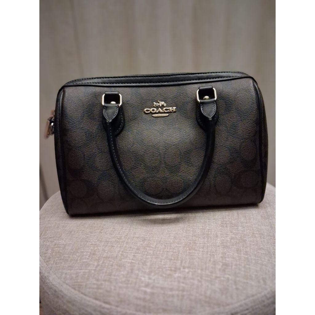 Tas Couch Speedy Preloved