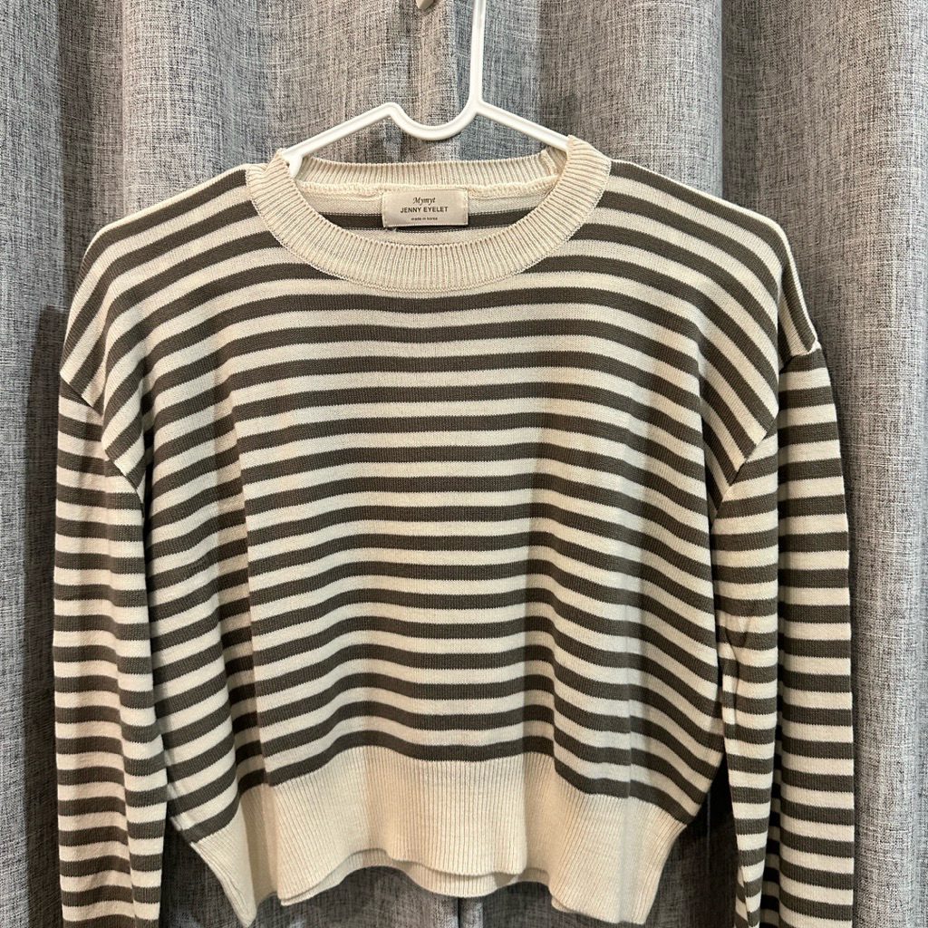 Sweater Nigoo + Mymyt