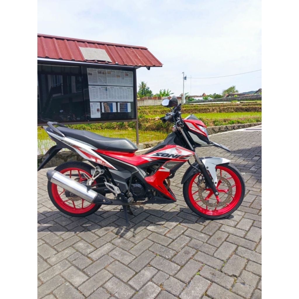 Motor Honda Sonic 150R second bekas pemakaian sendiri