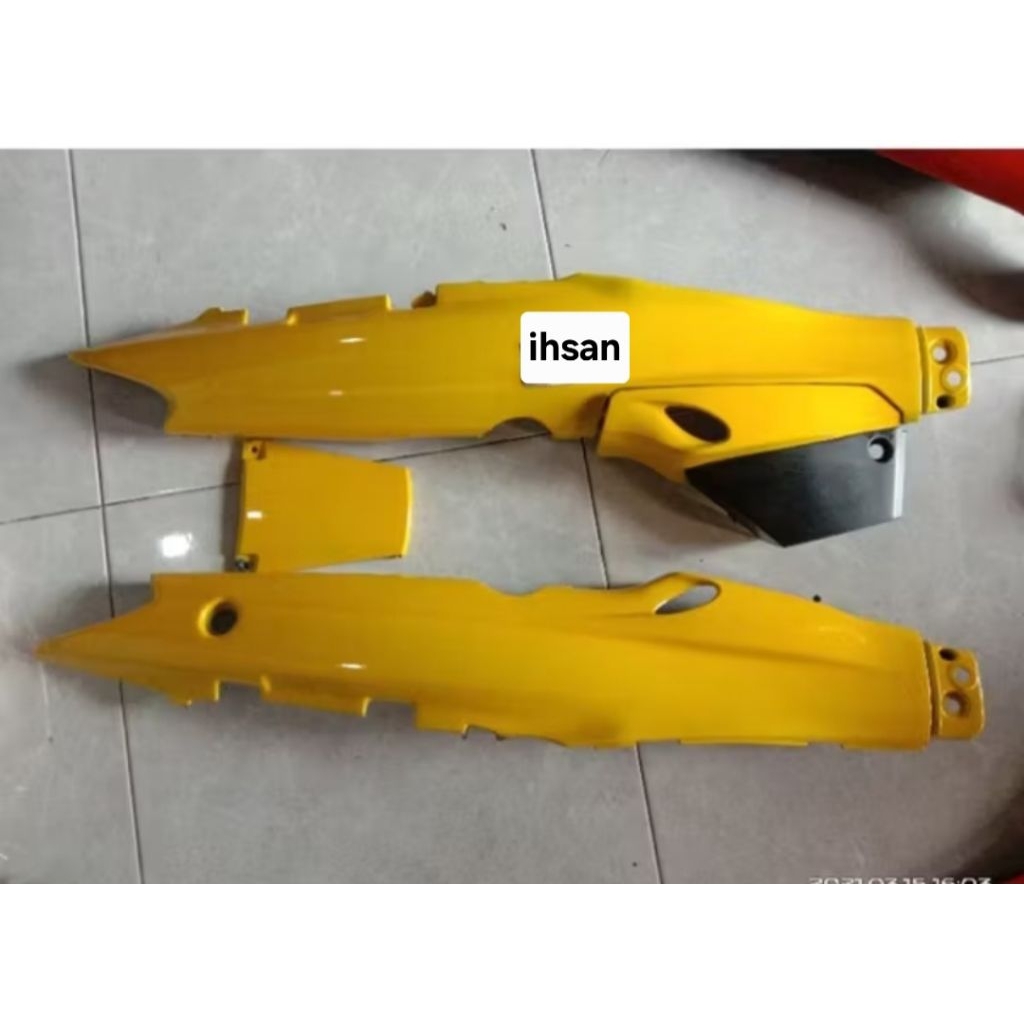 cover body yamaha fiz R ysmaha vega R lama warna kuning