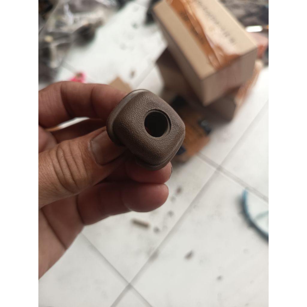 COVER BESI HEADREST KIJANG SUPER BEKAS COPOTAN