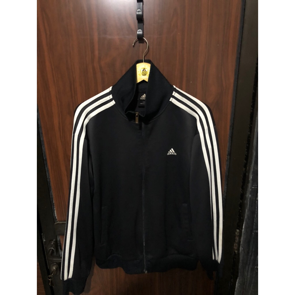 tracktop adidas balok hitam