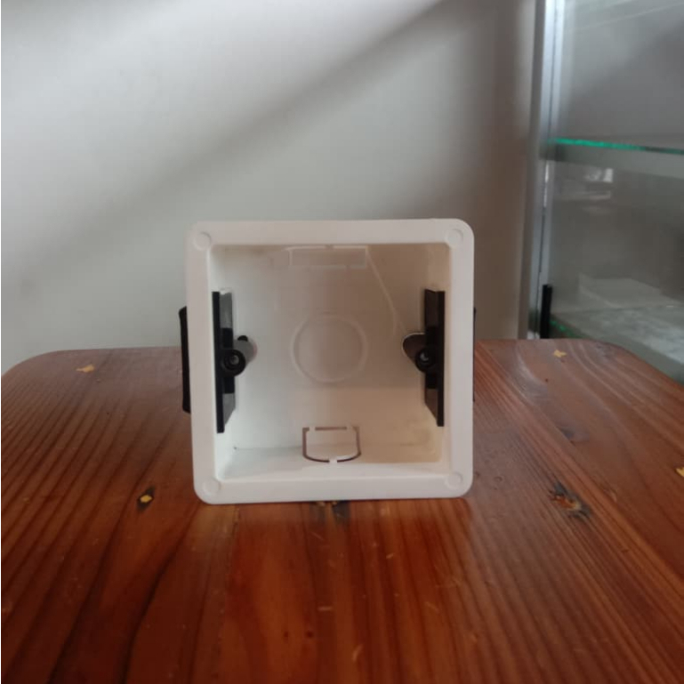 INBOW DUS GYPSUM/GRC POLOS 83mm x 83mm x 36mm