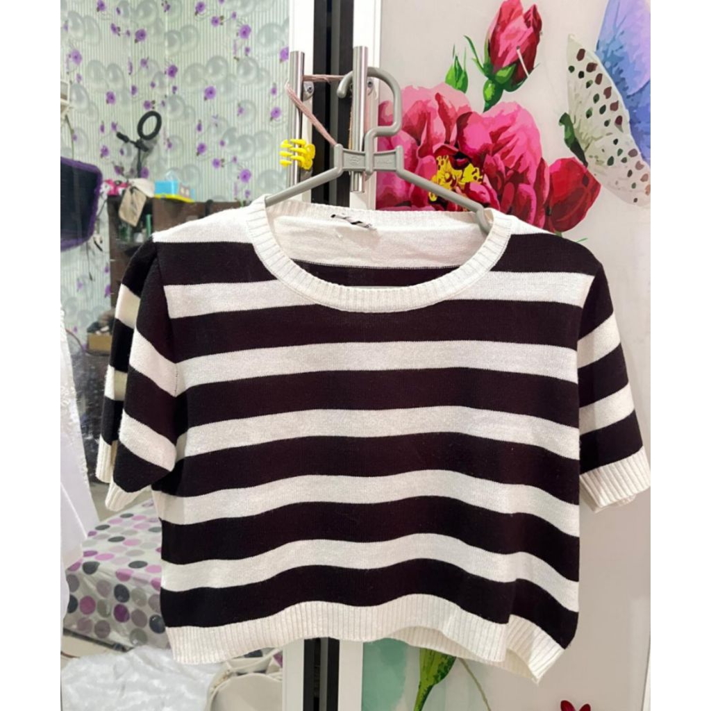 preloved kaos crop colorbox