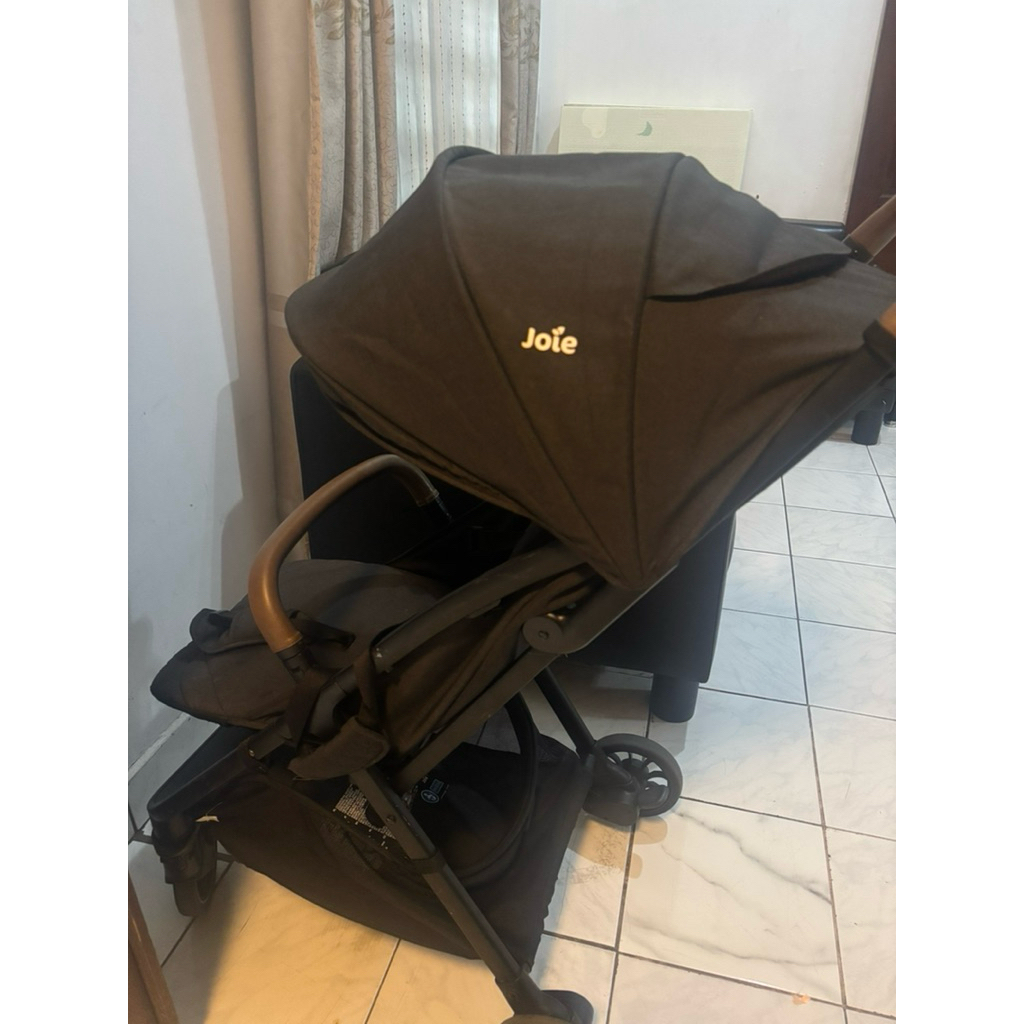 Joie pact pro stroller cabin size