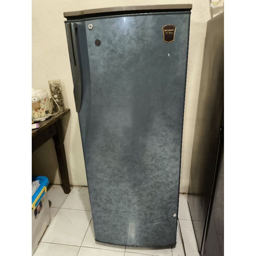 Kulkas 1 pintu Sharp Bekas / second