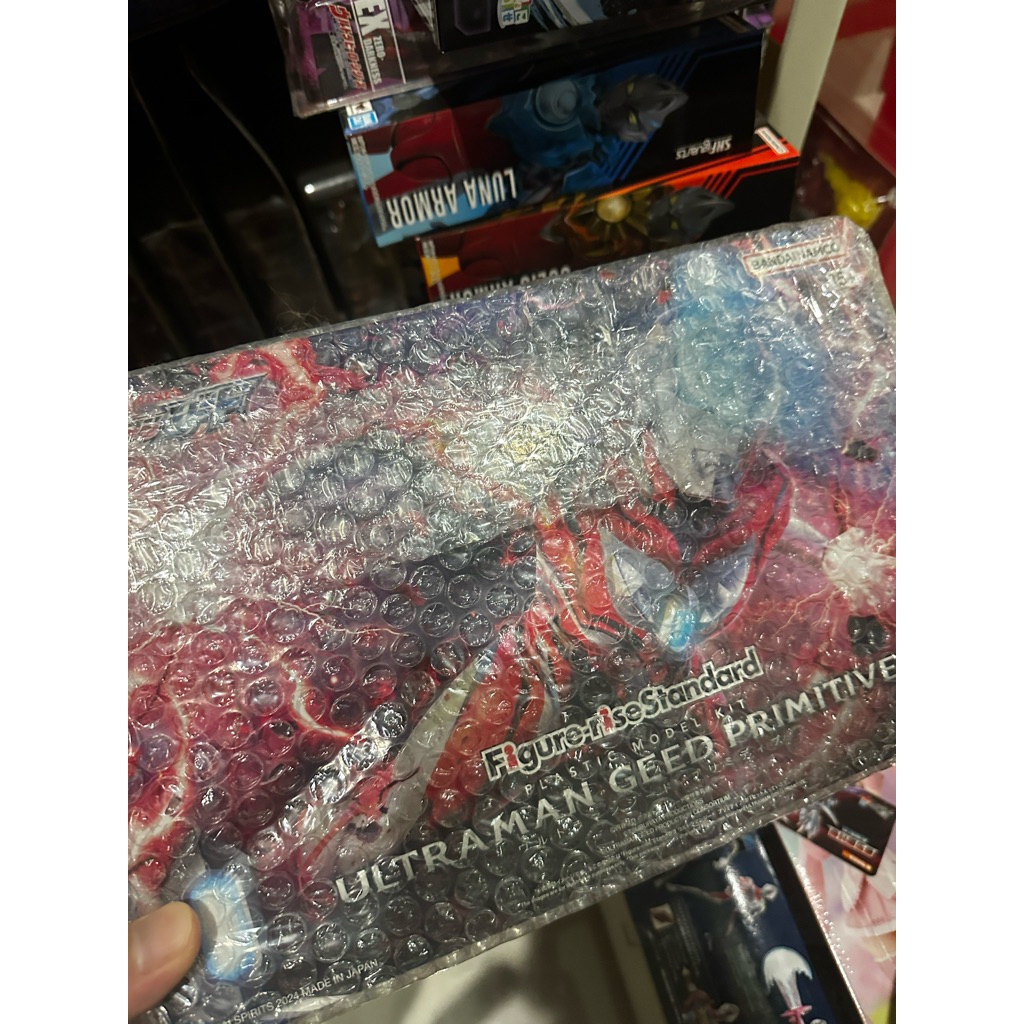 FIGURISE ULTRAMAN GEED BANDAI