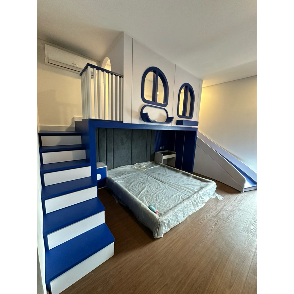 Kamar Anak Perosotan Lemari Pakaian Dipan Tempat tidur Play Ground Mezanine