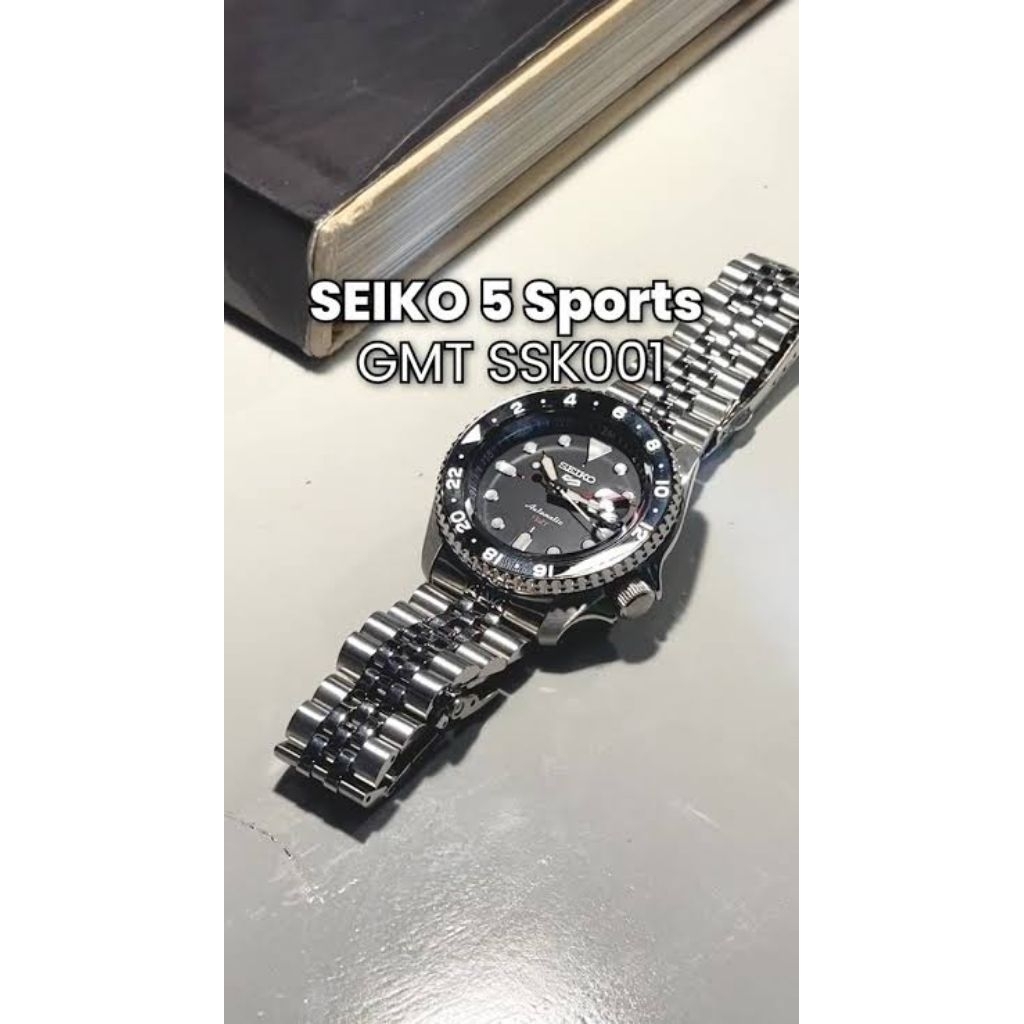 SEIKO 5 SSK001K1 SKX Style Sport GMT. Grape Black Automatic movement. Jubille strap. Black Dial.