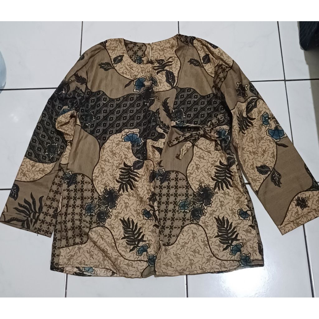 PRELOVED BAJU WANITA | ATASAN BATIK