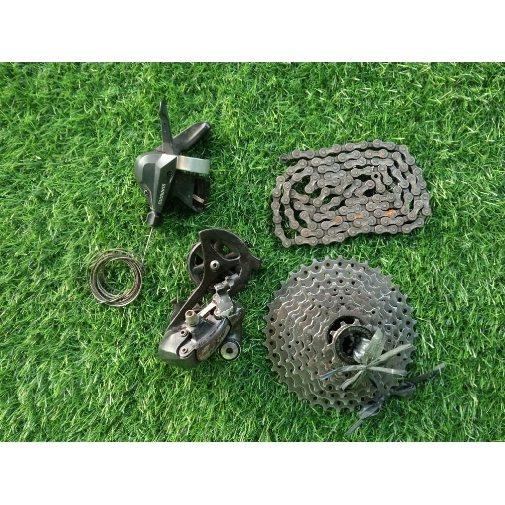 Mini Grupset Shimano Altus 9 speed