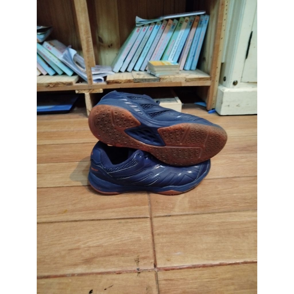 Sepatu Badminton Perfly Decathlon 590 Original Second Size 40,5, 26 cm