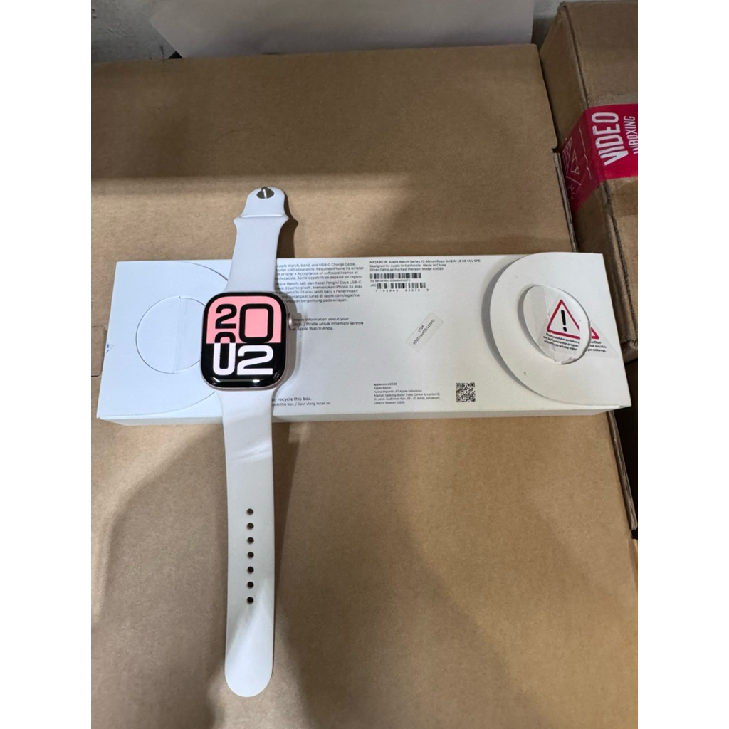 (ibox) APPLE WATCH SERIES 10 46mm gold bekas garansi resmi mulus like new
