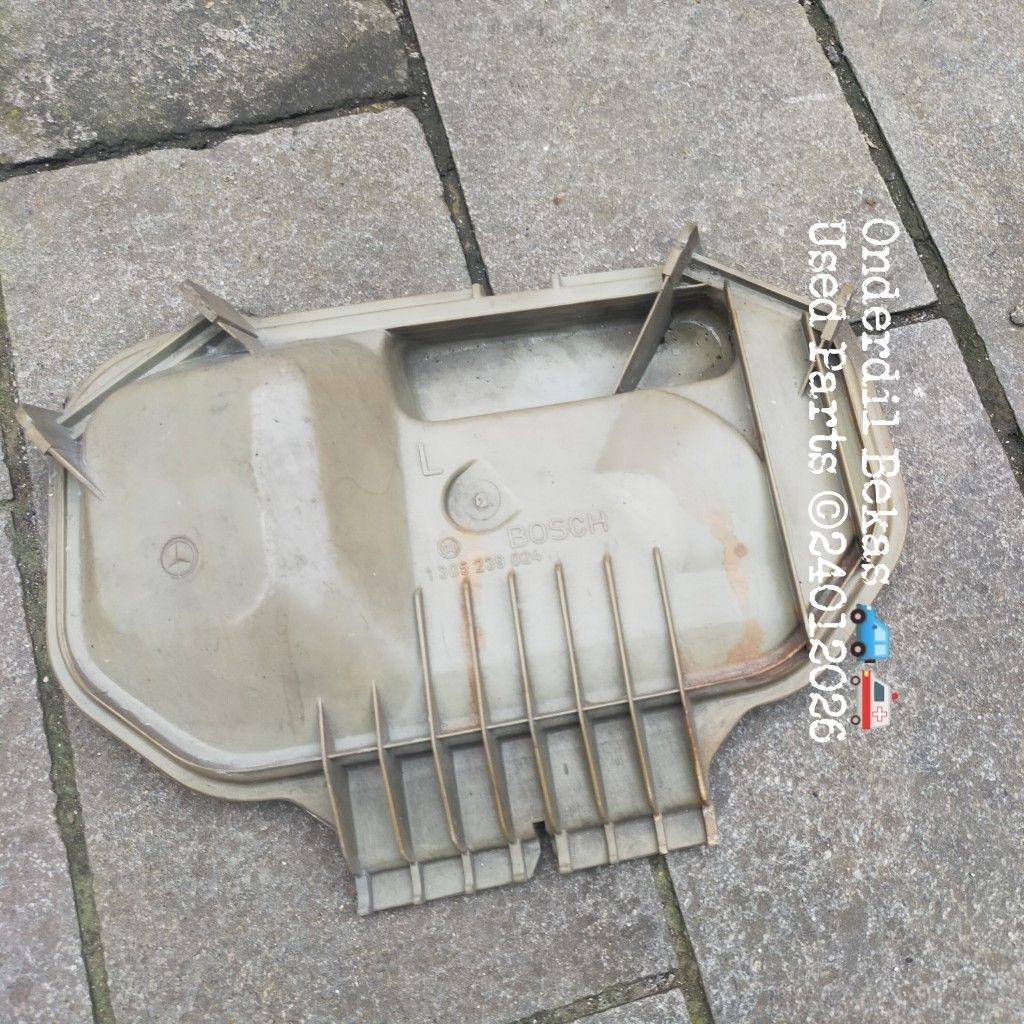 cover tutup lampu headlamp kiri Mercedes Benz w124 boxer