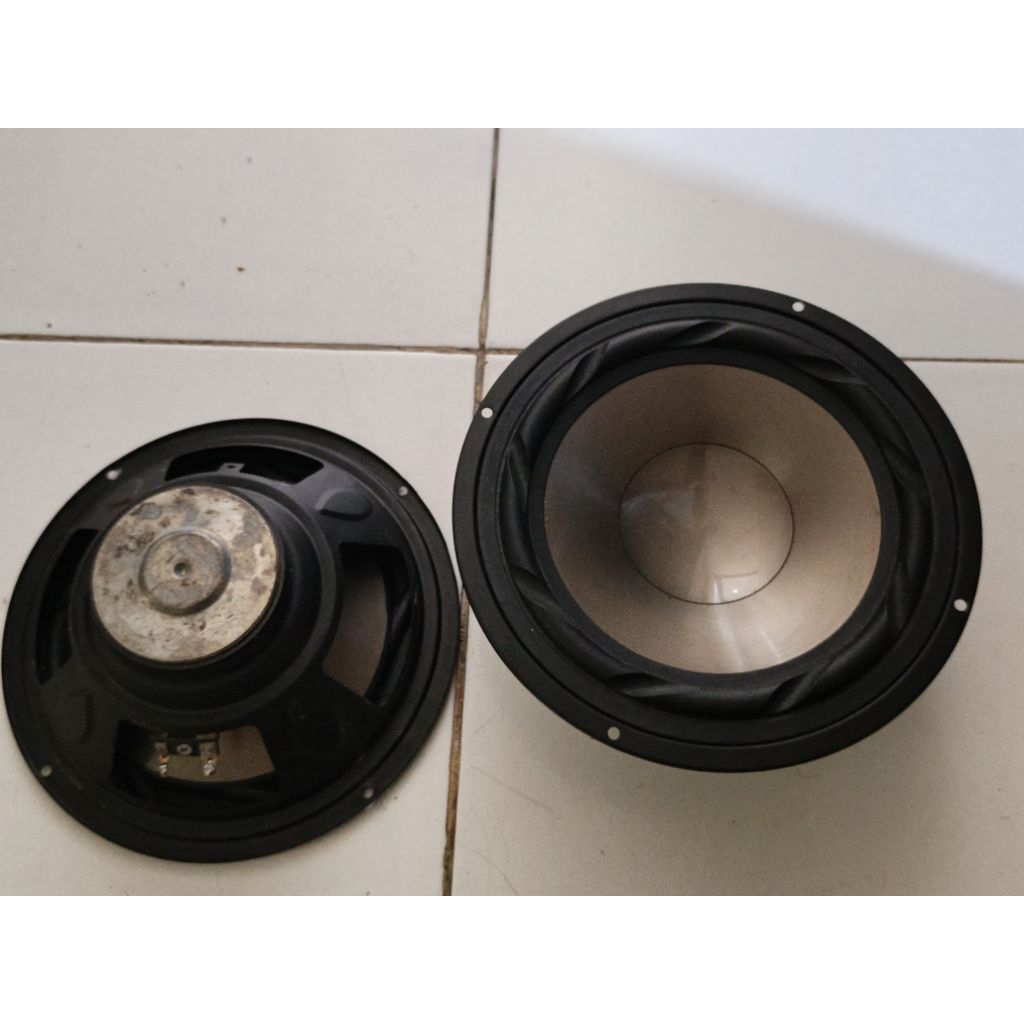 speaker 8 inch bekas sepasang