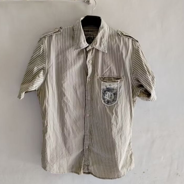 kemeja pria topman lengan pendek size M