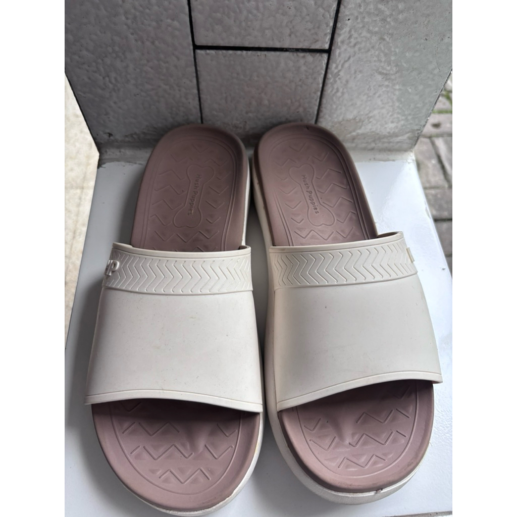 Hush puppies sandal jelly pria preloved