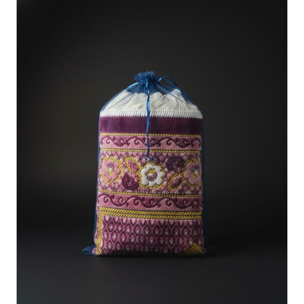 (1pcs) kantung tile serut besar 25x35 untuk sajadah, anduk dll