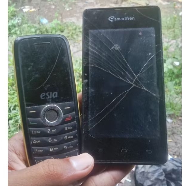 Smartfren Andromax bonus hp esia