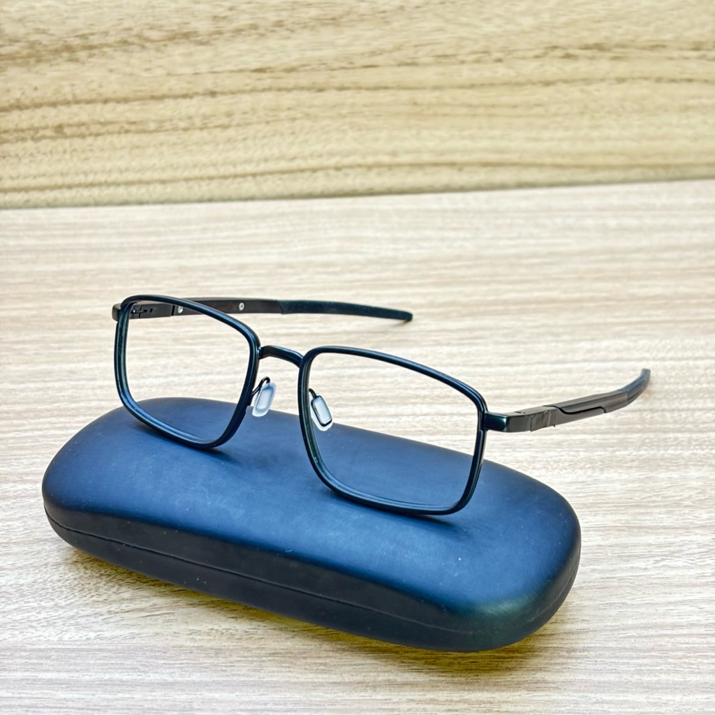 KACAMATA BACA DAN JALAN LENSA BLUCROMIC PHOTOCROMIC ANTI RADIASI BLURAY PROGRESIF