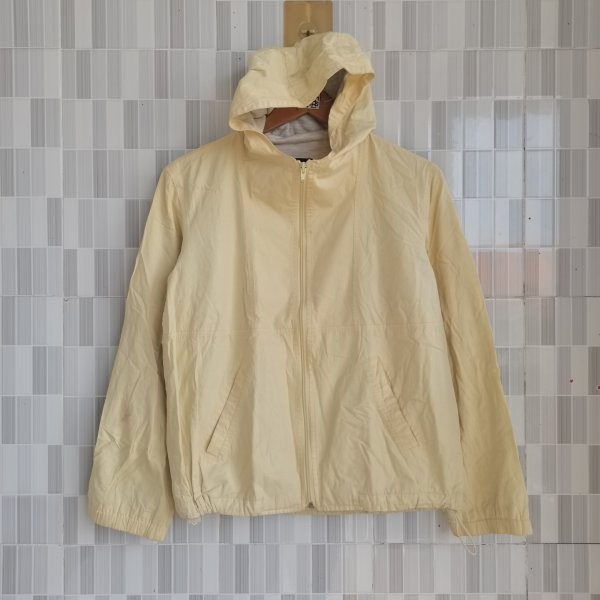 A642. HOODIE ZIIP OUTDOOR GAP WARNA KUNING SIZE L FIT PRELOVED